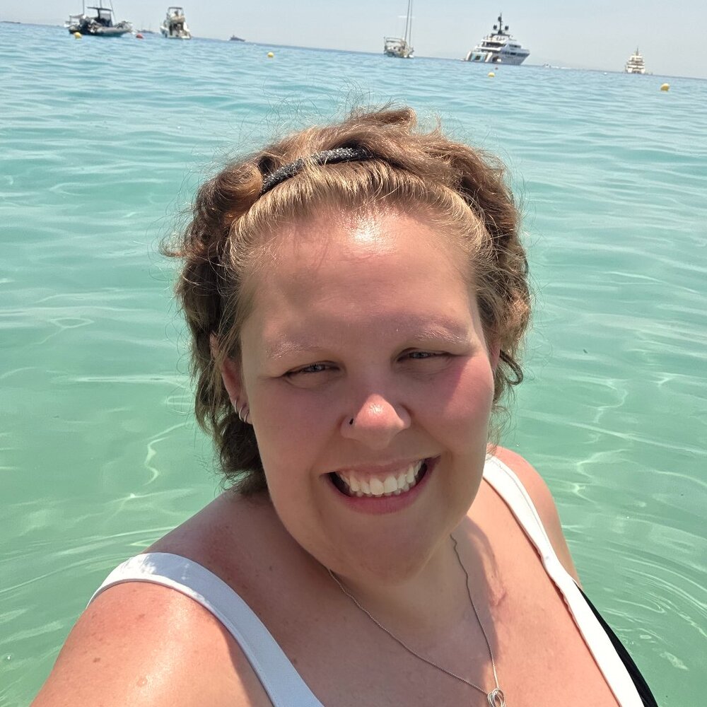 Meet your Posher, Brea